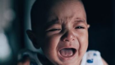 جحود الآباء.. حكاية الطفل ضحية تعذيب والده حتى الموت