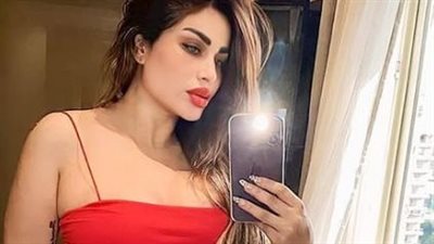 ندى الكامل طليقة الفيشاوي تستعرض جسدها بمايوه مثير يستفز الجمهور: 