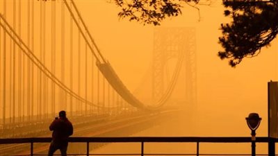 حرائق كندا تصبغ أجواء نيويورك باللون البرتقالي (شاهد)