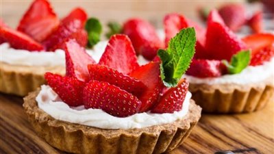 أشهي طريقة لعمل تارت الفراولة اللذيذة 