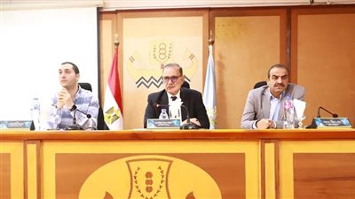محافظ كفرالشيخ يناقش نسب تنفيذ المشروعات 