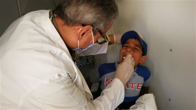 الكشف على 1853 مريضًا في قافلة علاجية بالدقهلية