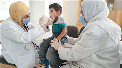 فحص 2060 مواطنًا في قافلة طبية بقرية رسلان بالمنيا 