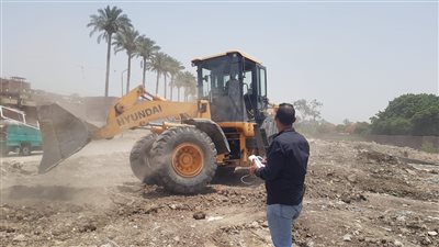 رفع 1500 طن مخلفات ونواتج لأعمال التغطية لترعة المنصورية بمركز أبو النمرس