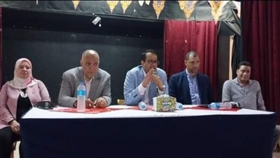 وكيل تعليم الغربية يعقد اجتماعا مع رؤساء لجان الثانوية العامة 