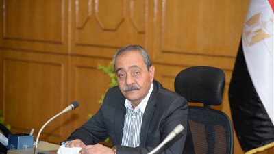 محافظ الإسماعيلية يتابع إستعدادات امتحانات الثانوية العامة