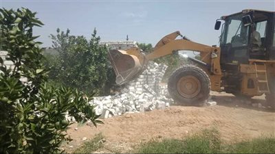 إزالة 31 حالة تعد بالقصاصين بالإسماعيلية