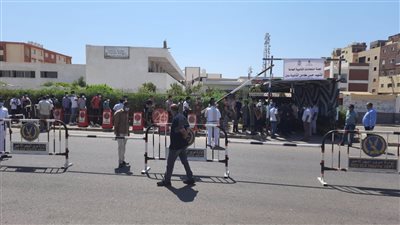  3398 طالبًا يؤدون امتحانات الثانوية العامة بالبحر الأحمر