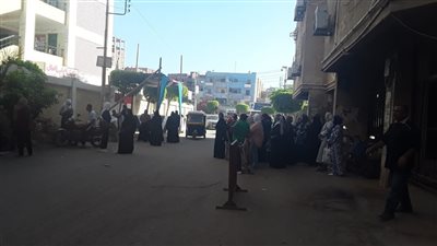طلاب الشهادة الثانوية العامة بالشرقية يؤدون الامتحان في مادة التربية الوطنية