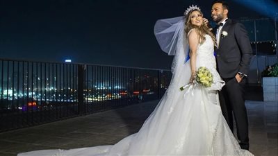 تامر عاشور وسمر أبو شقة.. مصدر يكشف تفاصيل الطلاق وطليقته 