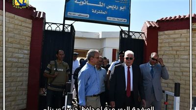 محافظ جنوب سيناء يتفقد سير امتحانات الثانوية العامة بمدرسة أبوديس الثانوية