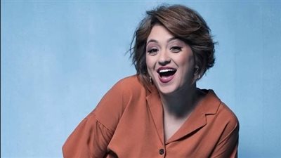 مروة عبد المنعم تعيش معاناة حياتية .. طلاق وقلة شغل (فيديو جراف)