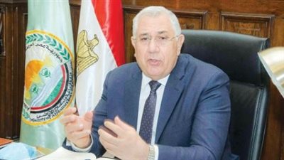 وزير الزراعة يتابع الموقف التنفيذي لمشروعات هيئة التعمير والتنمية