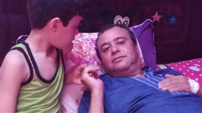 10 آلاف جنيه تنقذ أشرف وأسرته من الحبس.. الديون والمرض السبب