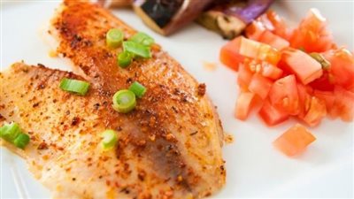 جددي سفرتك وحضري سمك مكسيكي حار