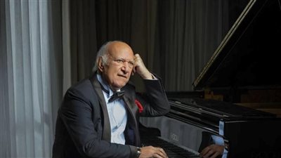 موسيقى عمر خيرت على المسرح الكبير بالأوبرا الليلة