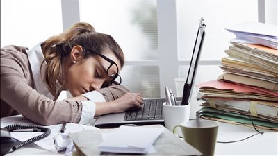 النعاس المستمر.. تعرف على أعراضه وأسباب الإصابة به