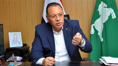 محافظ الشرقية يُقرر إحالة 10 من العاملين المقصرين للتحقيق 