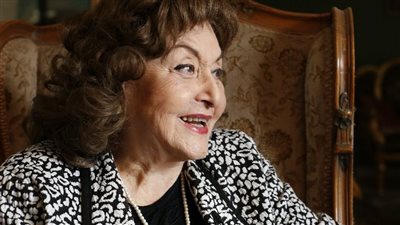 أشرف زكي يحسم حقيقة وفاة الفنانة ليلى طاهر بعد صراع مع المرض(تفاصيل)