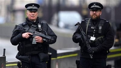 شرطة بريطانيا تضبط رجلا طعن شخصين في ساحة ليستر بوسط لندن