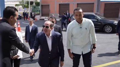 السيسي يتفقد مجمع الخدمات التكنولوجية بقرية الأبعادية بالبحيرة