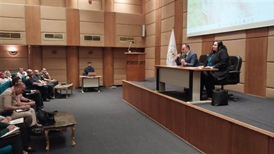 أبوسنة يترأس الاجتماع الدوري لمتابعة بيانات دراسات تقييم الأثر البيئي