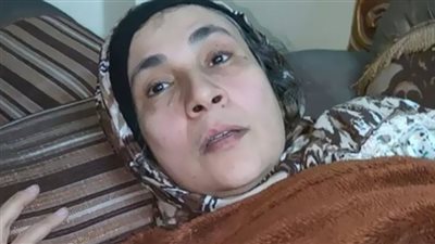 أم محمد عادل تُصاب بوعكة صحية تُفقدها النطق