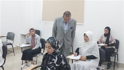جامعة بني سويف التكنولوجية تشهد معرض المشاريع العلمية 