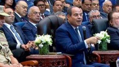 السيسي ينصح العاملين بمحطة تحيا مصر بممارسة الرياضة (شاهد) 