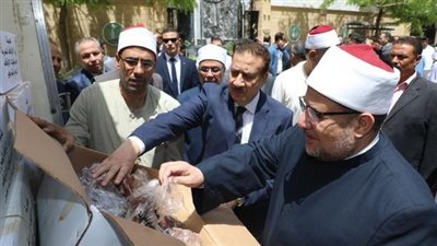 محافظ المنوفية ووزير الأوقاف يشهدان استلام دفعة جديدة من مشروع لحوم صكوك الإطعام