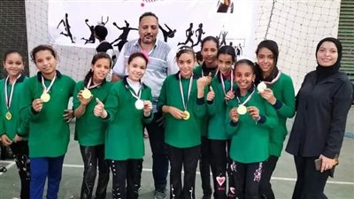 مدرسة الإيمان بأبوتشت تحصد المركز الأول في كرة القدم النسائية والألغاز
