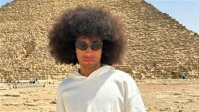 تيك توكر ألماني يرقص على أغاني المهرجانات وسط الأهرامات 