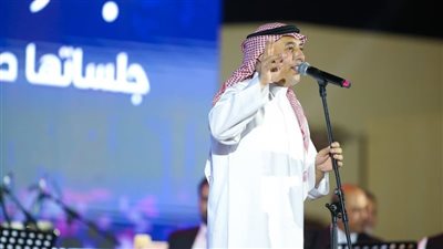 عمر العبد اللات بحضور جماهيري كبير في السعودية