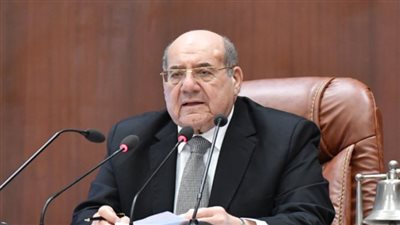 عبدالرزاق يفتتح أعمال الجلسة العامة لمجلس الشيوخ 