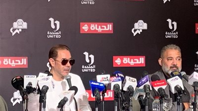 رئيس دار الأوبرا يكشف مميزات برنامج مدحت والكبار