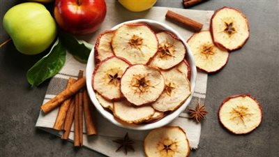 شيبسي التفاح المقرمش الصحي بالفرن