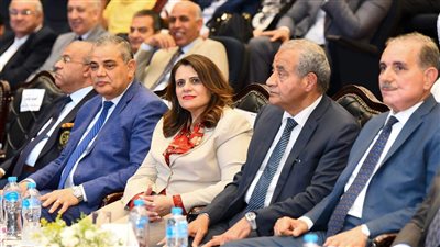 وزيرة الهجرة تعلن توفير فرص عمل بالمنطقة اللوجيستية بكفر الشيخ لشباب برنامج التدريب المهني الخاص بالوزارة