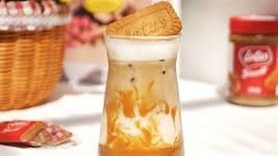 أسهل طريقة لتحضير لاتيه القهوة الباردة باللوتس