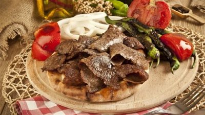 زي المطاعم حضري شاورما اللحم التركية