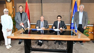 رئيس جامعة القناة يوقع برتوكول تعاون لإنشاء وحدة للذكاء الاصطناعي