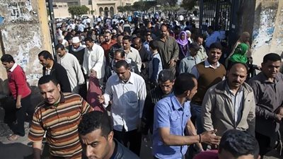 القطاع الخاص يكرم عماله برفع الأجور 300 جنيه.. فيديو