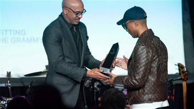 موسيقى الذكاء الاصطناعي ممنوعة من جوائز جرامي