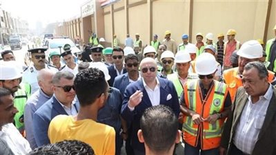 محافظ بنى سويف يتفقد التشطيبات النهائية لمعرض شباب مصر