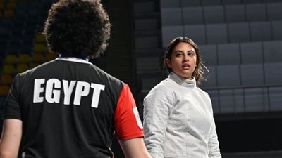 ندى حافظ تحصد فضية سلاح السيف ببطولة إفريقيا للمبارزة
