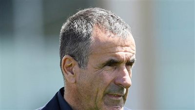 شاهد.. وصول  فريتز شميد لتولي مهمة قطاع الناشئين بنادي الزمالك 