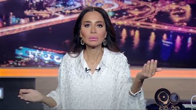 بسمة وهبة تطالب بقطع الإنترنت لمنع تداول فيديو صاحبة الفستان الأزرق