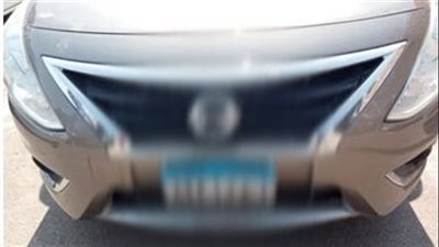 التحقيق مع مالك سيارة بتهمة طمس اللوحة الخلفية