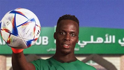 إدوارد ميندي يتوصل للإتفاق مع أهلي جدة