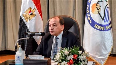 عقد 3 دورات تدريبية بكلية الآداب بجامعة بني سويف