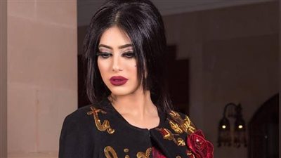 شيلاء سبت تنفعل على متابع بسبب سؤاله عن أصلها